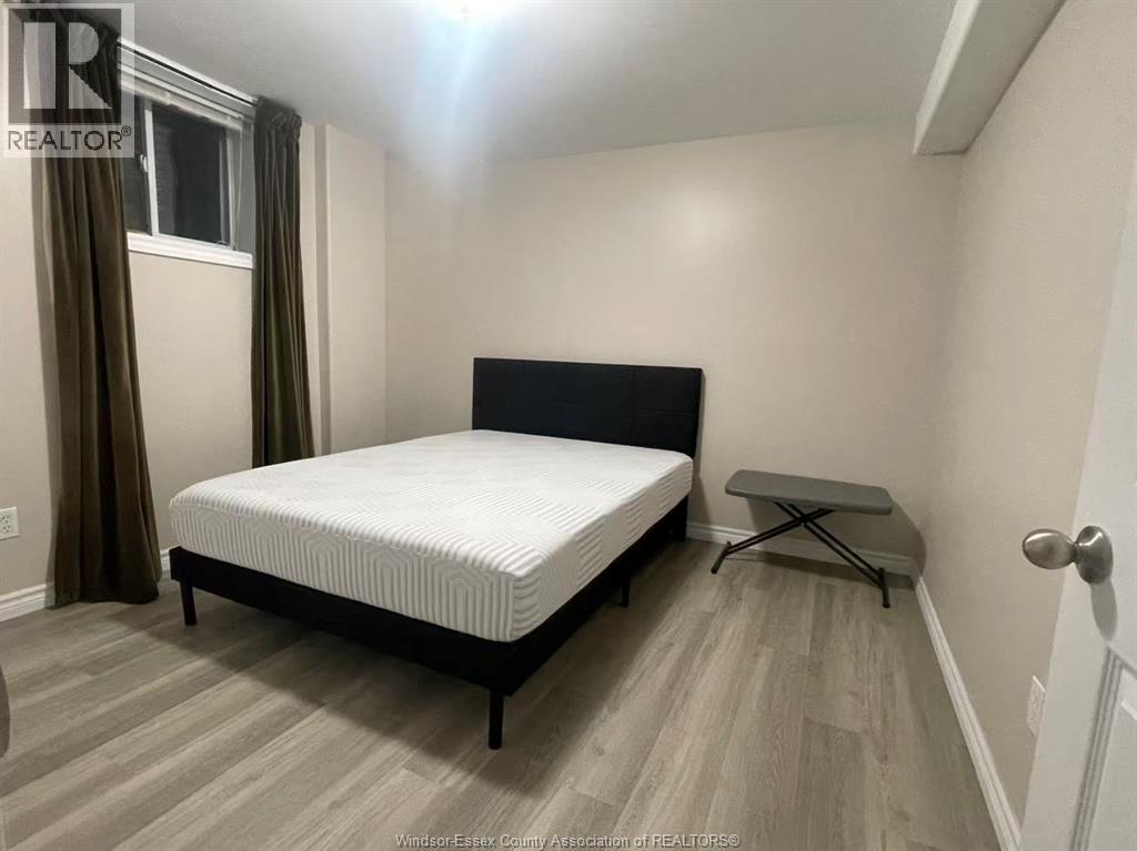 724 Massimo Crescent Unit# Lower, Windsor, Ontario  N9G 3C7 - Photo 7 - 26010221