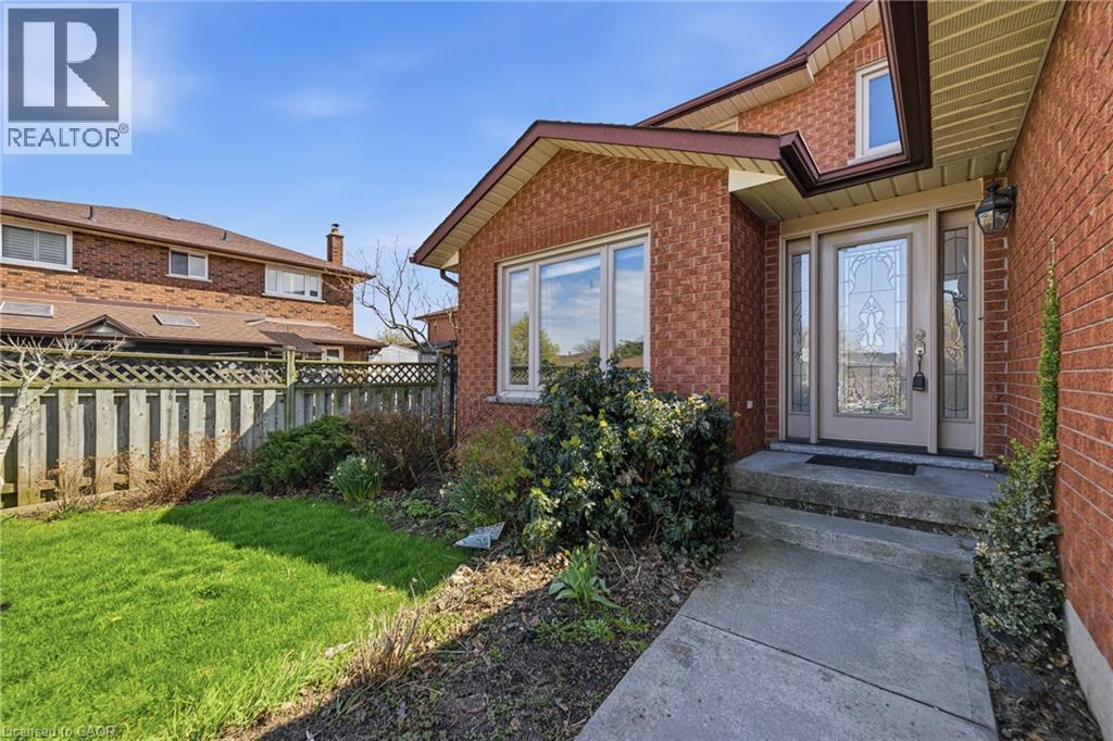 39 Valera Drive, Stoney Creek, Ontario  L8E 4X7 - Photo 3 - 40827601