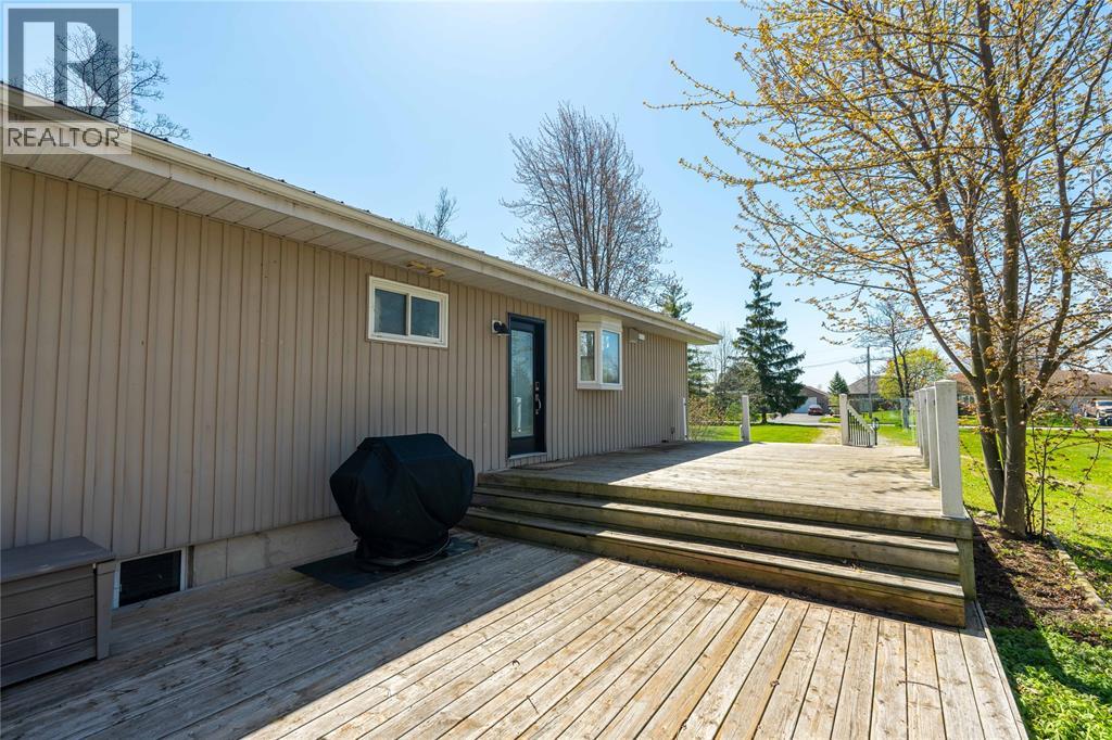 4090 Collingwood Street, Plympton-Wyoming, Ontario  N0N 1J6 - Photo 32 - 26010217