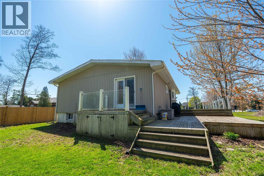 4090 Collingwood Street, Plympton-Wyoming, Ontario  N0N 1J6 - Photo 35 - 26010217