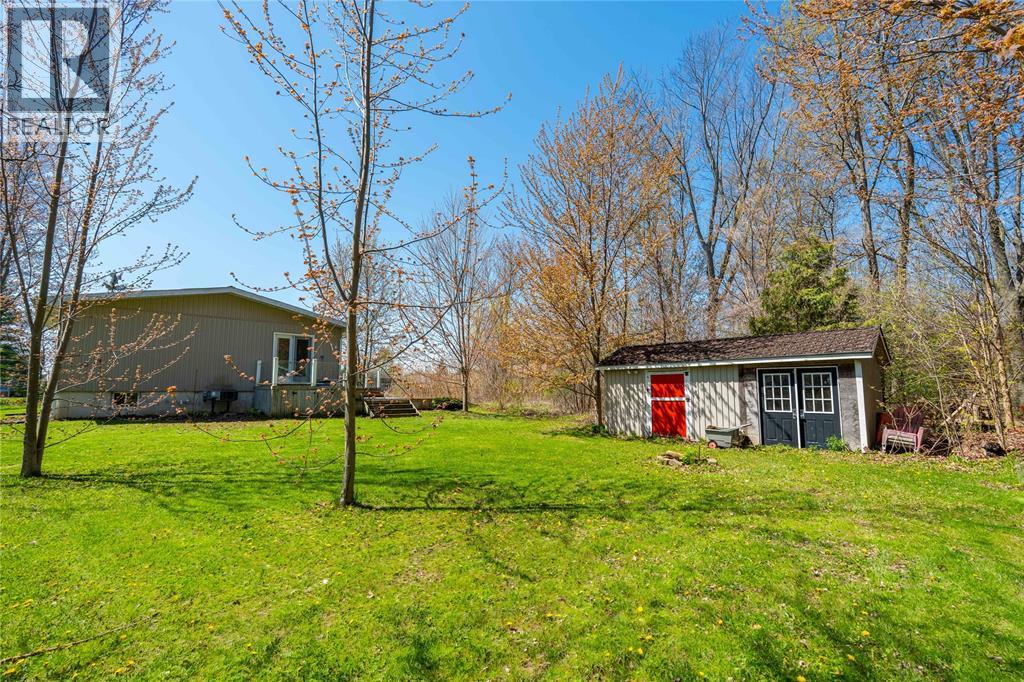 4090 Collingwood Street, Plympton-Wyoming, Ontario  N0N 1J6 - Photo 37 - 26010217