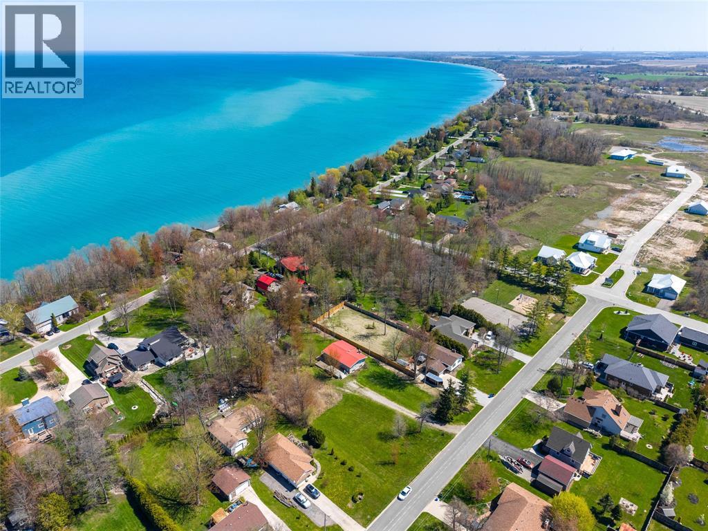 4090 Collingwood Street, Plympton-Wyoming, Ontario  N0N 1J6 - Photo 44 - 26010217