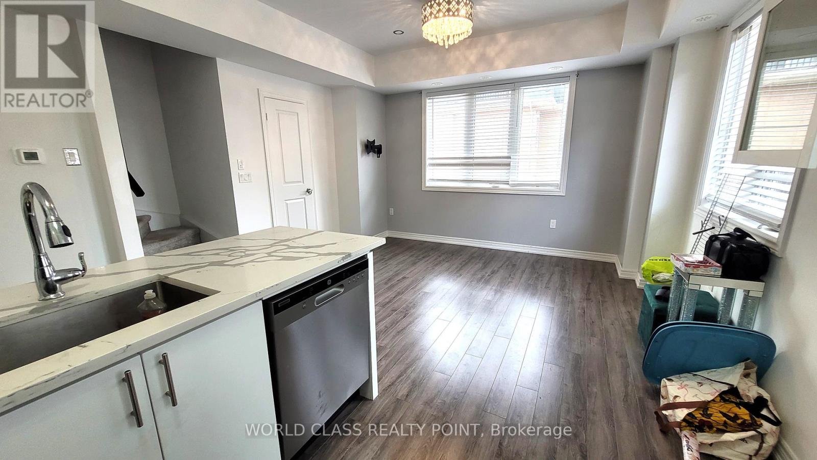 212 - 370 Hopewell Avenue, Toronto, Ontario  M6E 2S2 - Photo 15 - W13038746