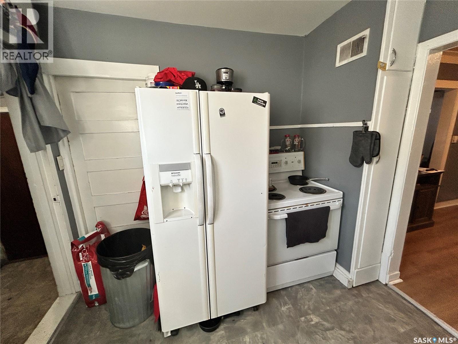 416 J Avenue N, Saskatoon, Saskatchewan  S7L 2K3 - Photo 8 - SK034940