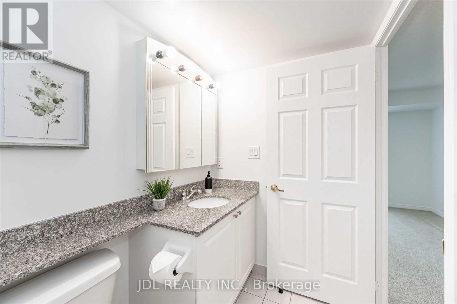 1703 - 4850 Glen Erin Drive, Mississauga, Ontario  L5M 7S1 - Photo 13 - W13088868