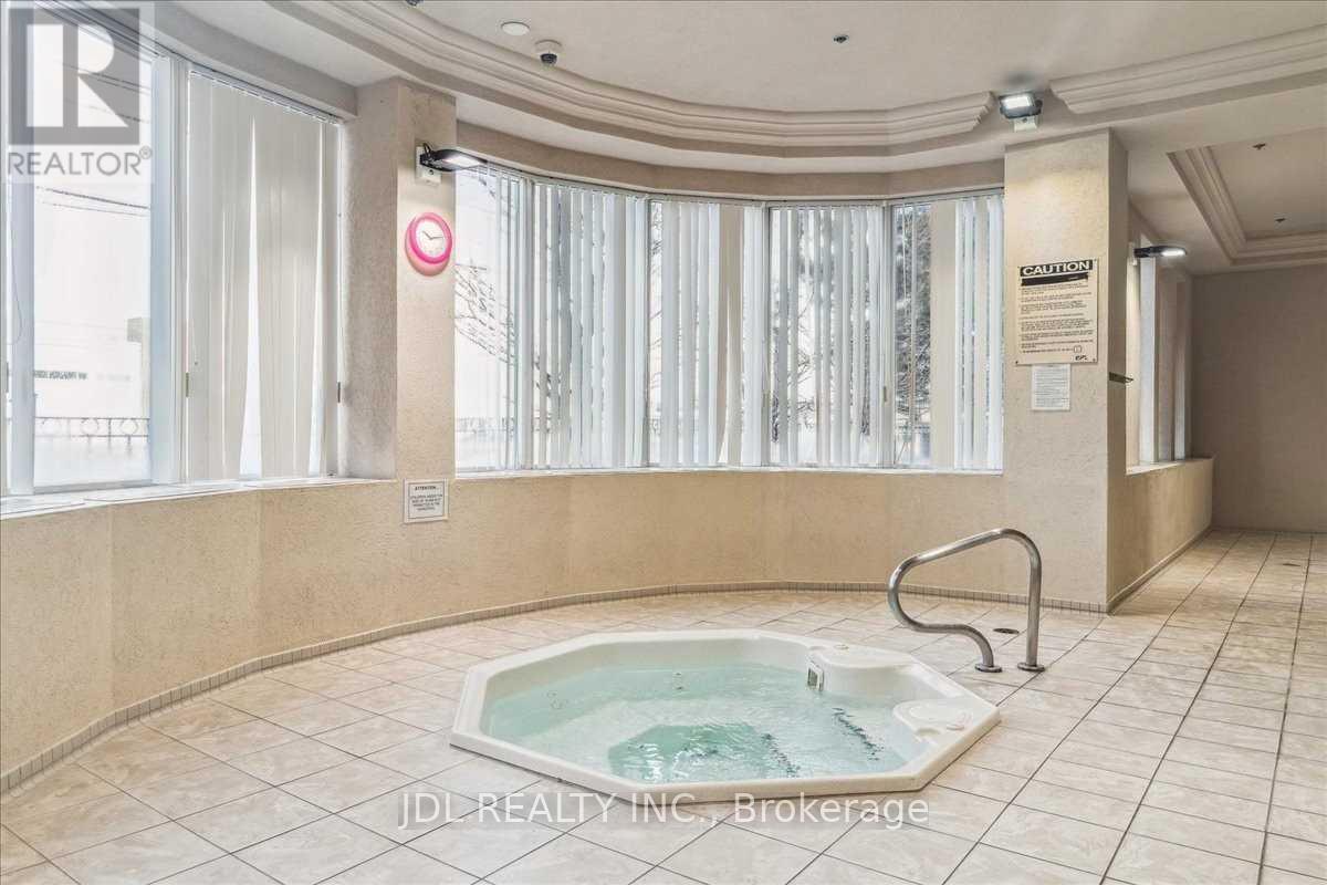 1703 - 4850 Glen Erin Drive, Mississauga, Ontario  L5M 7S1 - Photo 17 - W13088868