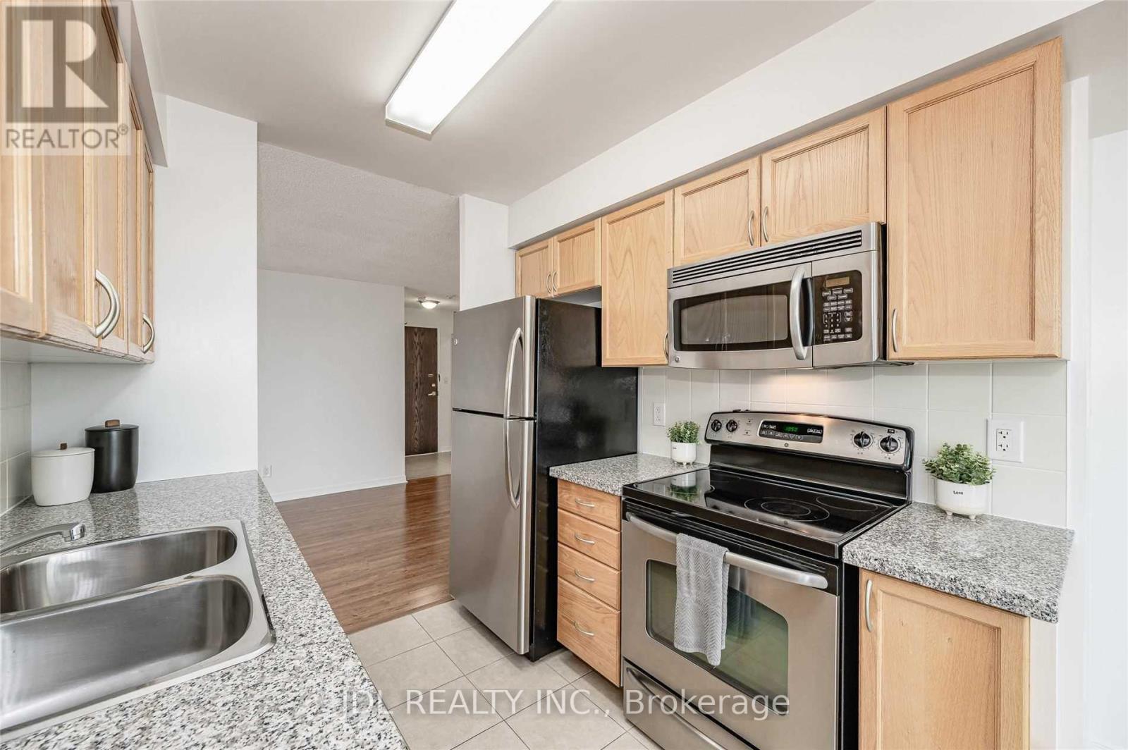 1703 - 4850 Glen Erin Drive, Mississauga, Ontario  L5M 7S1 - Photo 6 - W13088868