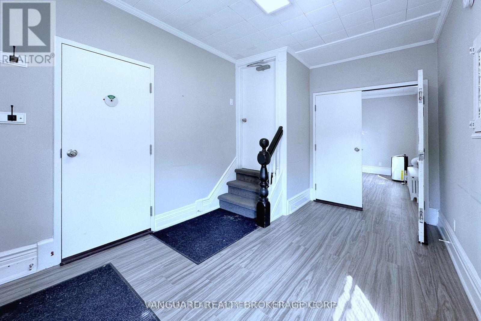 Mainfloor - 69 King Street W, Caledon, Ontario  L7E 1C7 - Photo 18 - W13088872