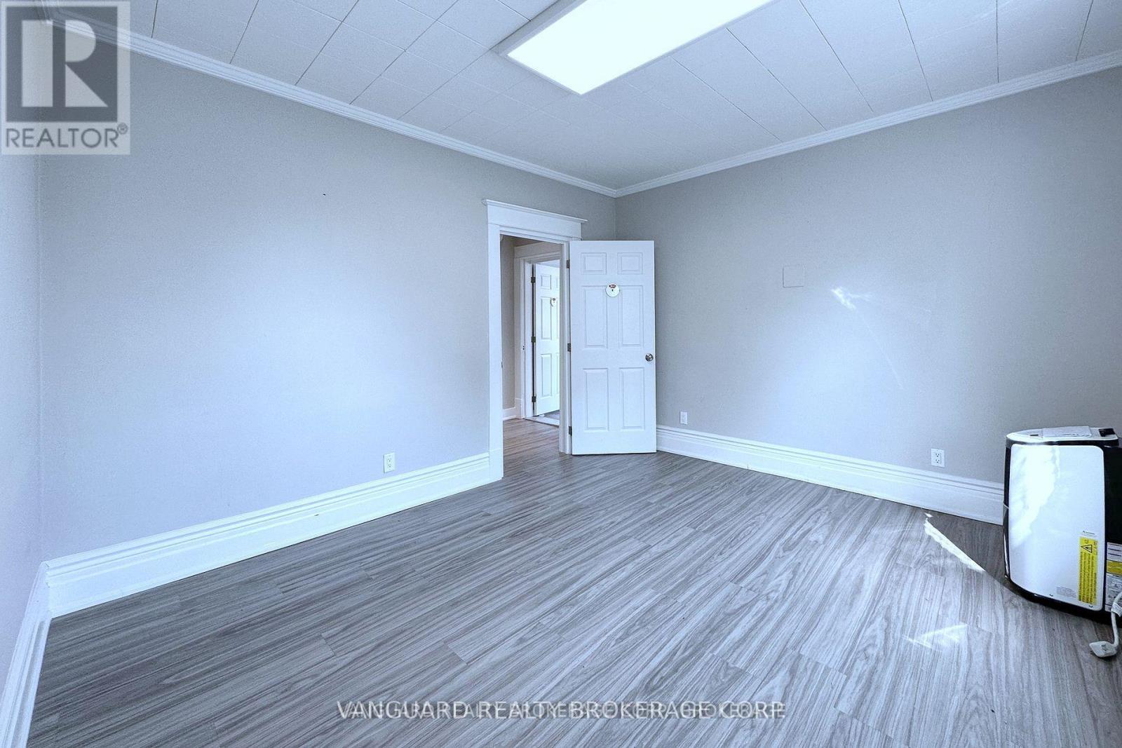 Mainfloor - 69 King Street W, Caledon, Ontario  L7E 1C7 - Photo 23 - W13088872