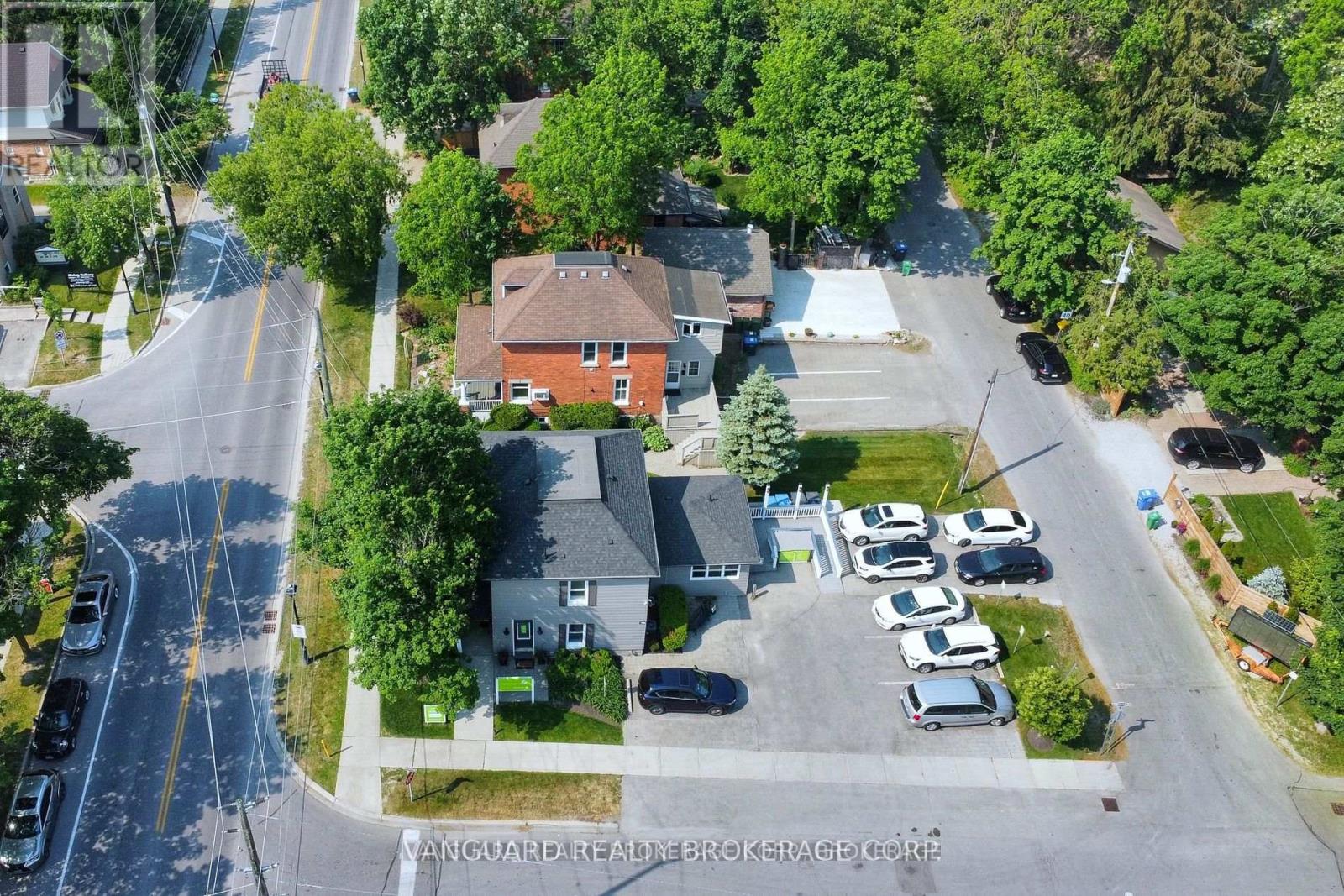 Mainfloor - 69 King Street W, Caledon, Ontario  L7E 1C7 - Photo 4 - W13088872