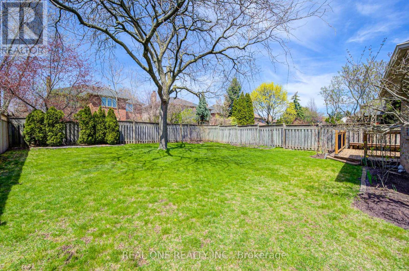 1237 Woodview Drive, Oakville, Ontario  L6M 2M5 - Photo 46 - W13088936