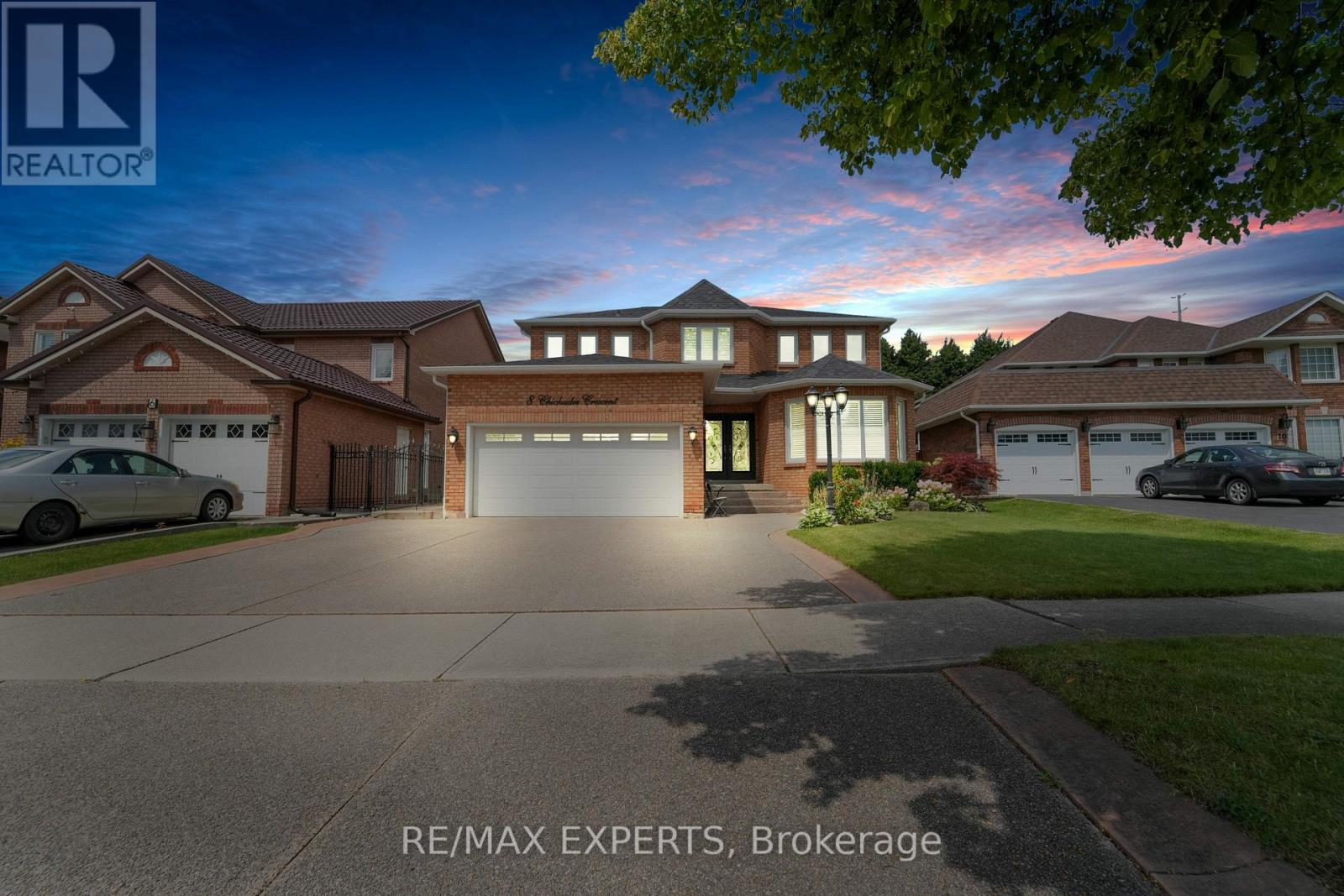 8 CHICKADEE CRESCENT, Brampton, Ontario