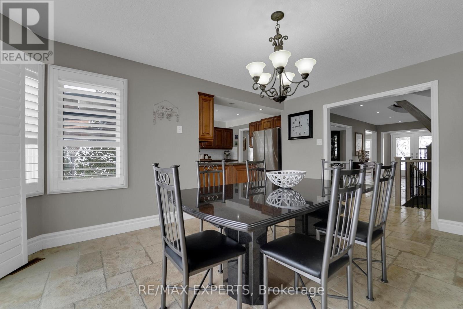 8 Chickadee Crescent, Brampton, Ontario  L6Z 3L5 - Photo 19 - W13088974