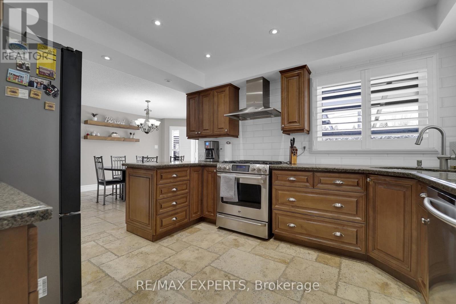 8 Chickadee Crescent, Brampton, Ontario  L6Z 3L5 - Photo 21 - W13088974