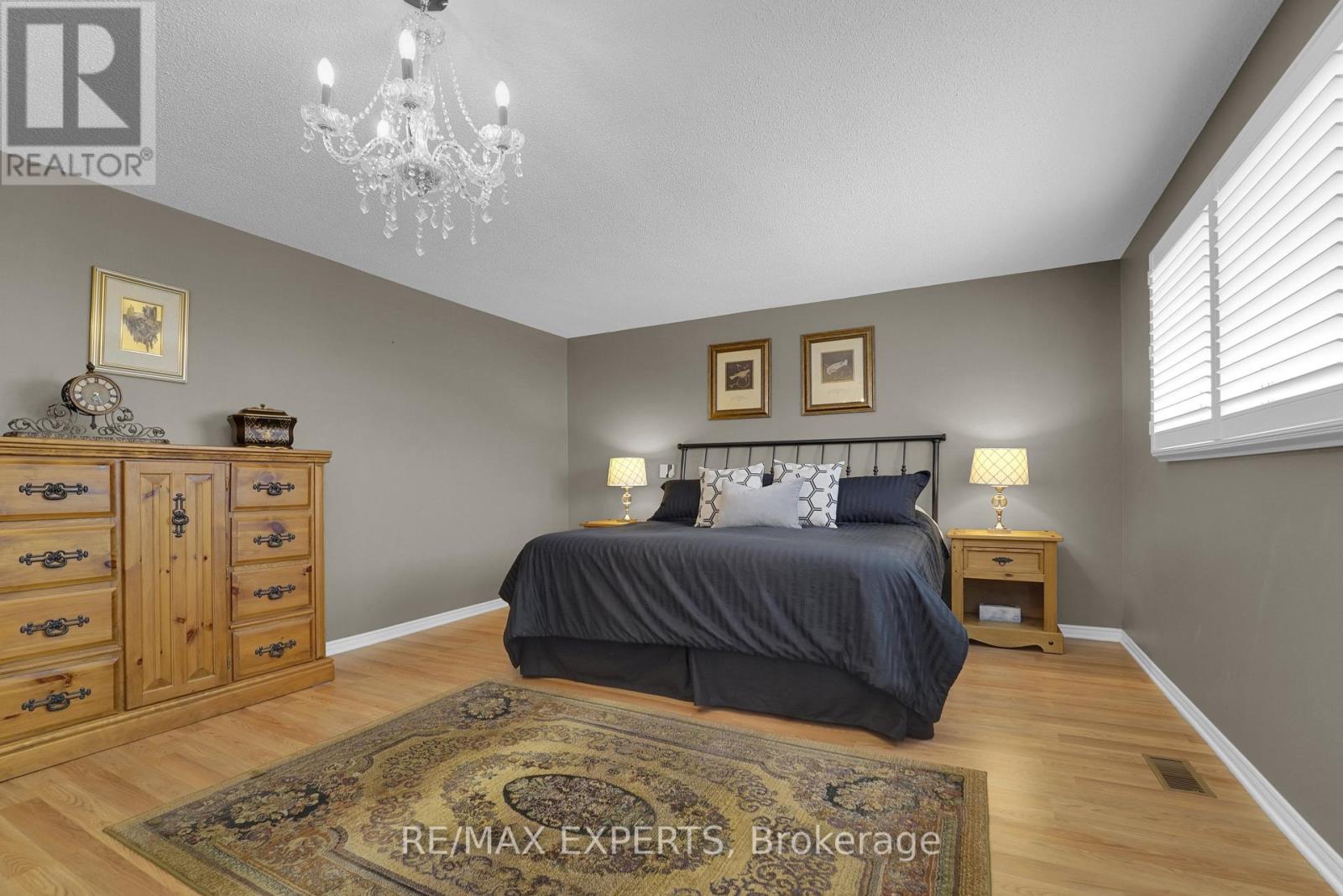8 Chickadee Crescent, Brampton, Ontario  L6Z 3L5 - Photo 27 - W13088974
