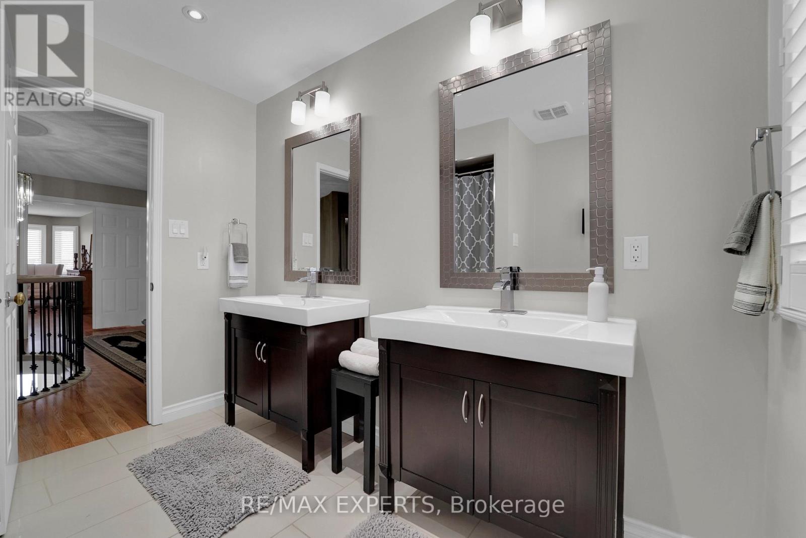 8 Chickadee Crescent, Brampton, Ontario  L6Z 3L5 - Photo 40 - W13088974