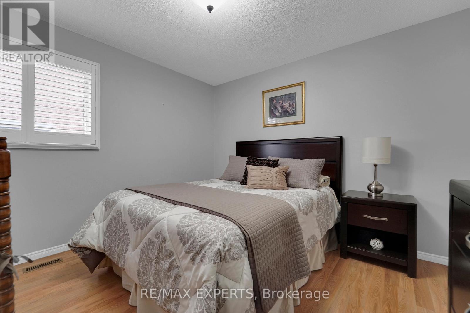 8 Chickadee Crescent, Brampton, Ontario  L6Z 3L5 - Photo 42 - W13088974
