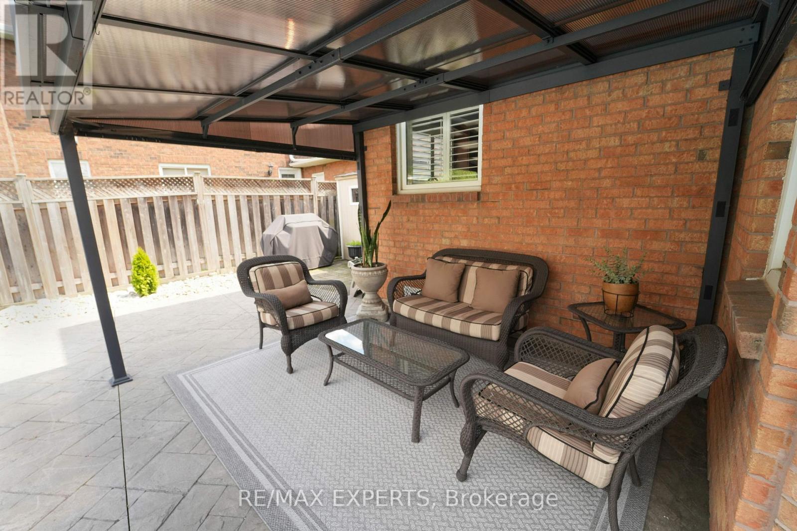 8 Chickadee Crescent, Brampton, Ontario  L6Z 3L5 - Photo 45 - W13088974