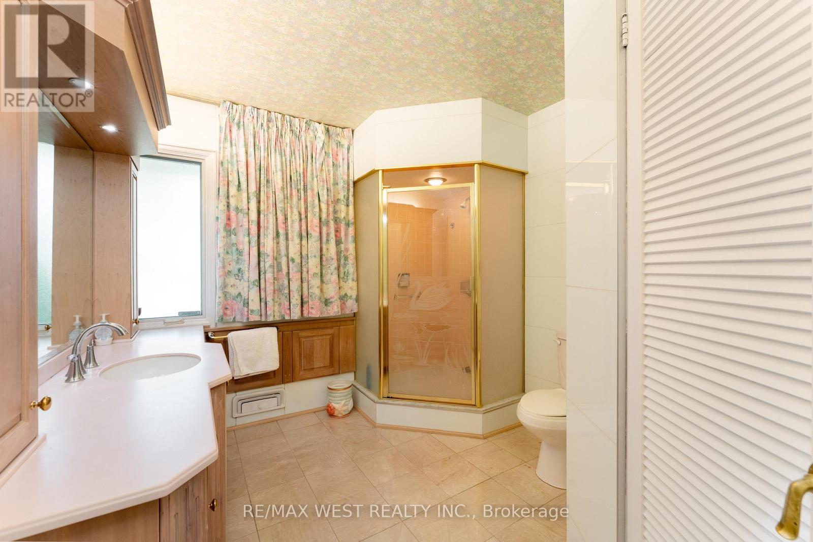 2 Greenford Road, Toronto, Ontario  M9A 3E6 - Photo 12 - W13088976