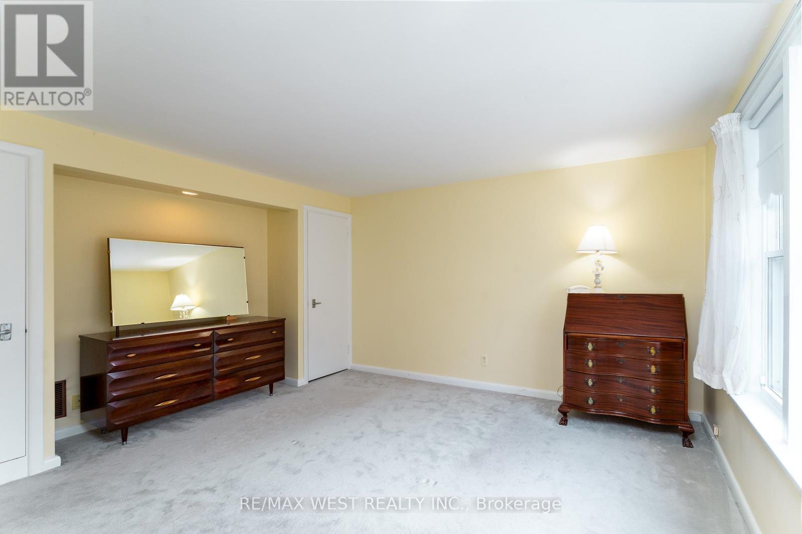 2 Greenford Road, Toronto, Ontario  M9A 3E6 - Photo 24 - W13088976