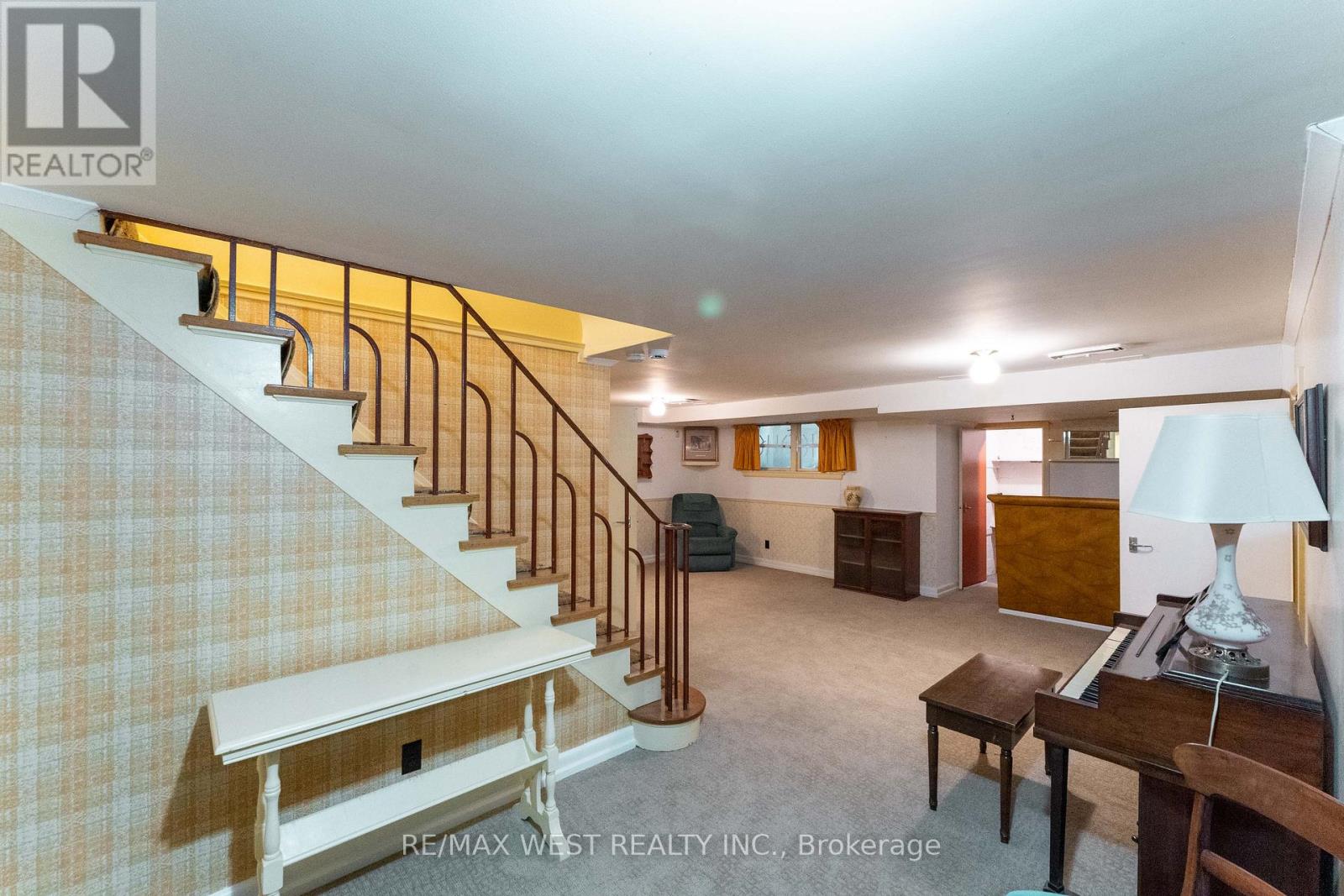 2 Greenford Road, Toronto, Ontario  M9A 3E6 - Photo 33 - W13088976