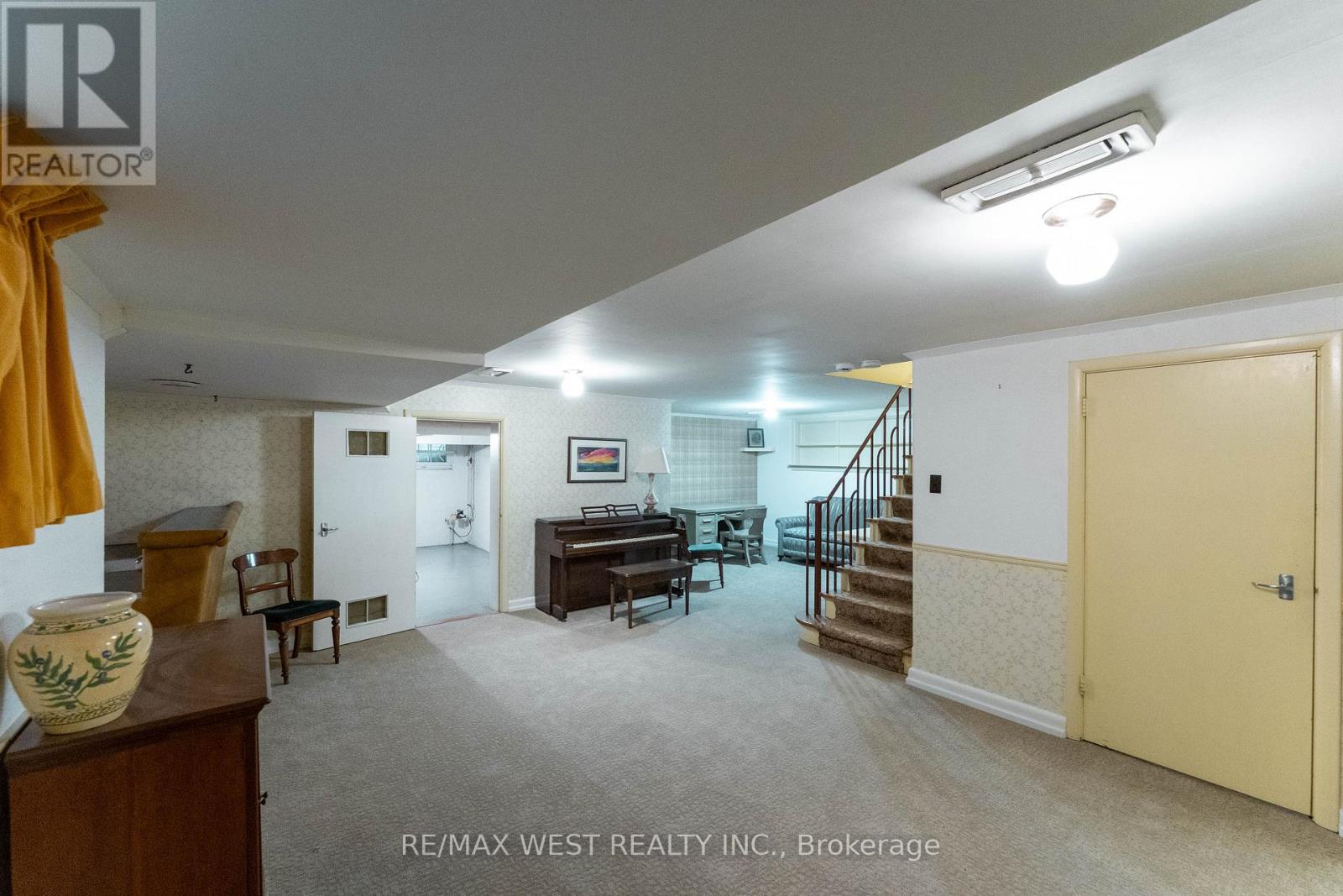 2 Greenford Road, Toronto, Ontario  M9A 3E6 - Photo 35 - W13088976
