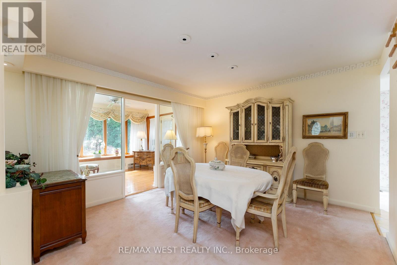 2 Greenford Road, Toronto, Ontario  M9A 3E6 - Photo 8 - W13088976
