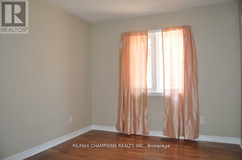 104 Masters Green Crescent, Brampton, Ontario  L7A 3K2 - Photo 10 - W13089036