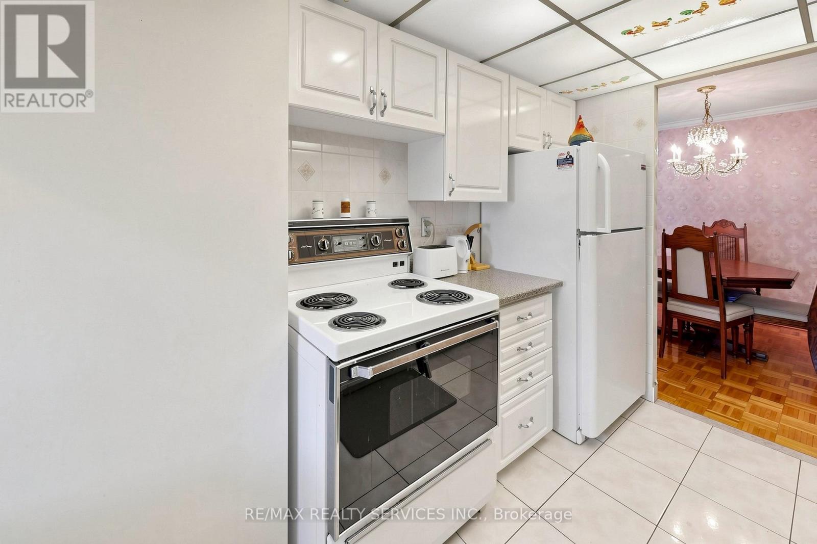 1206 - 3 Lisa Street, Brampton, Ontario  L6T 4A2 - Photo 12 - W13089074