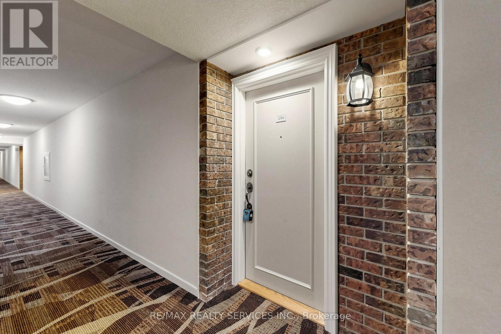 1206 - 3 Lisa Street, Brampton, Ontario  L6T 4A2 - Photo 4 - W13089074