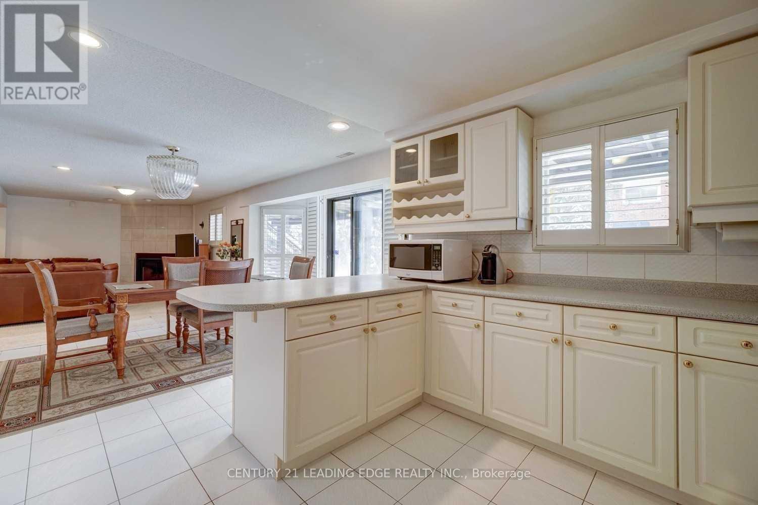 Bsmt - 1374 Heritage Way, Oakville, Ontario  L6M 3C9 - Photo 13 - W13089124