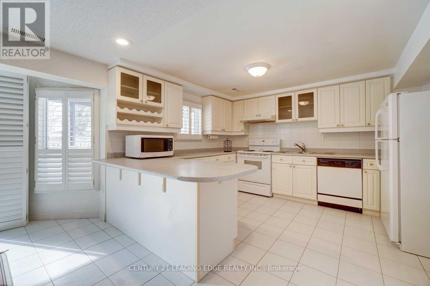 Bsmt - 1374 Heritage Way, Oakville, Ontario  L6M 3C9 - Photo 17 - W13089124