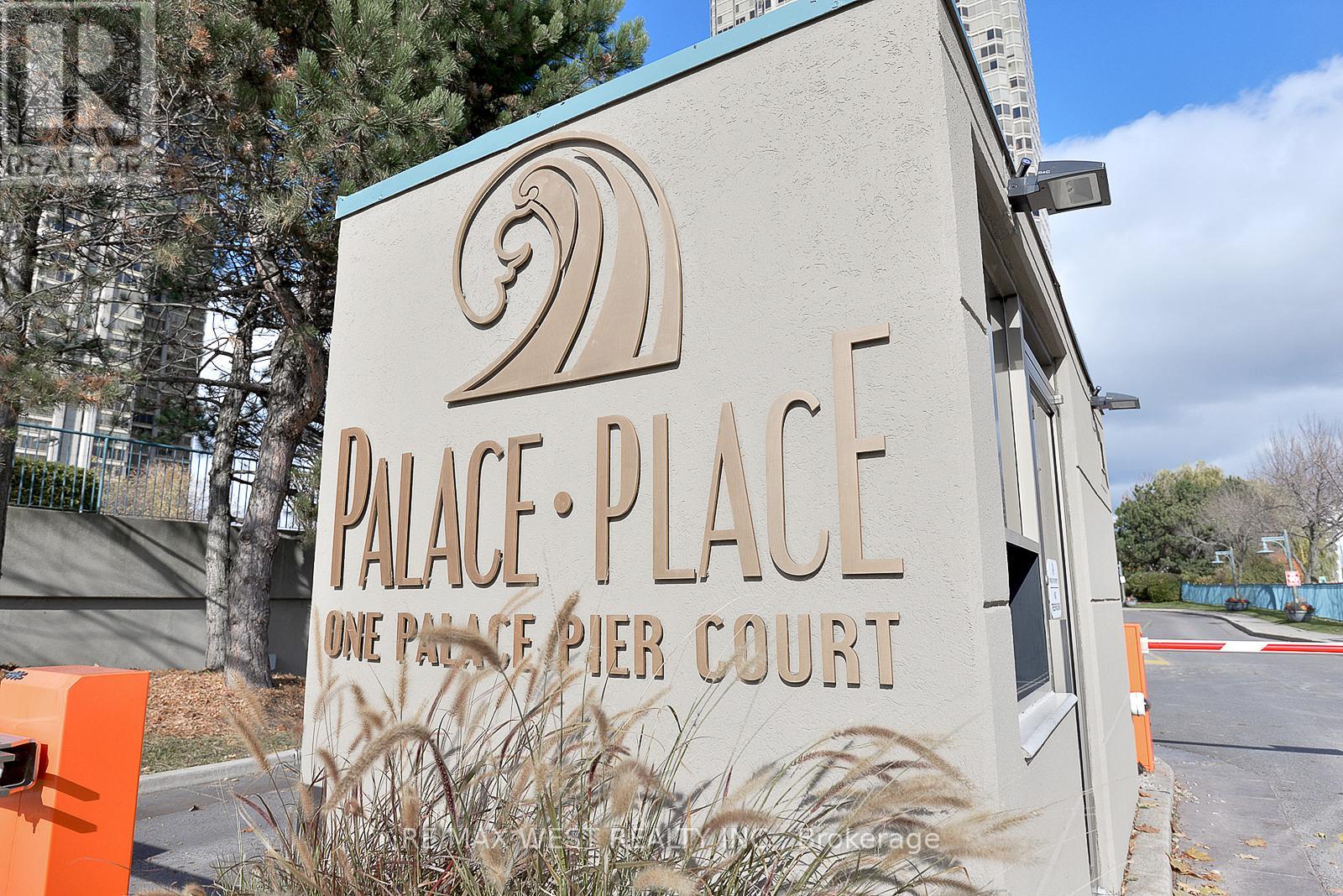 2204 - 1 Palace Pier Court, Toronto, Ontario  M8V 3W9 - Photo 2 - W13089142