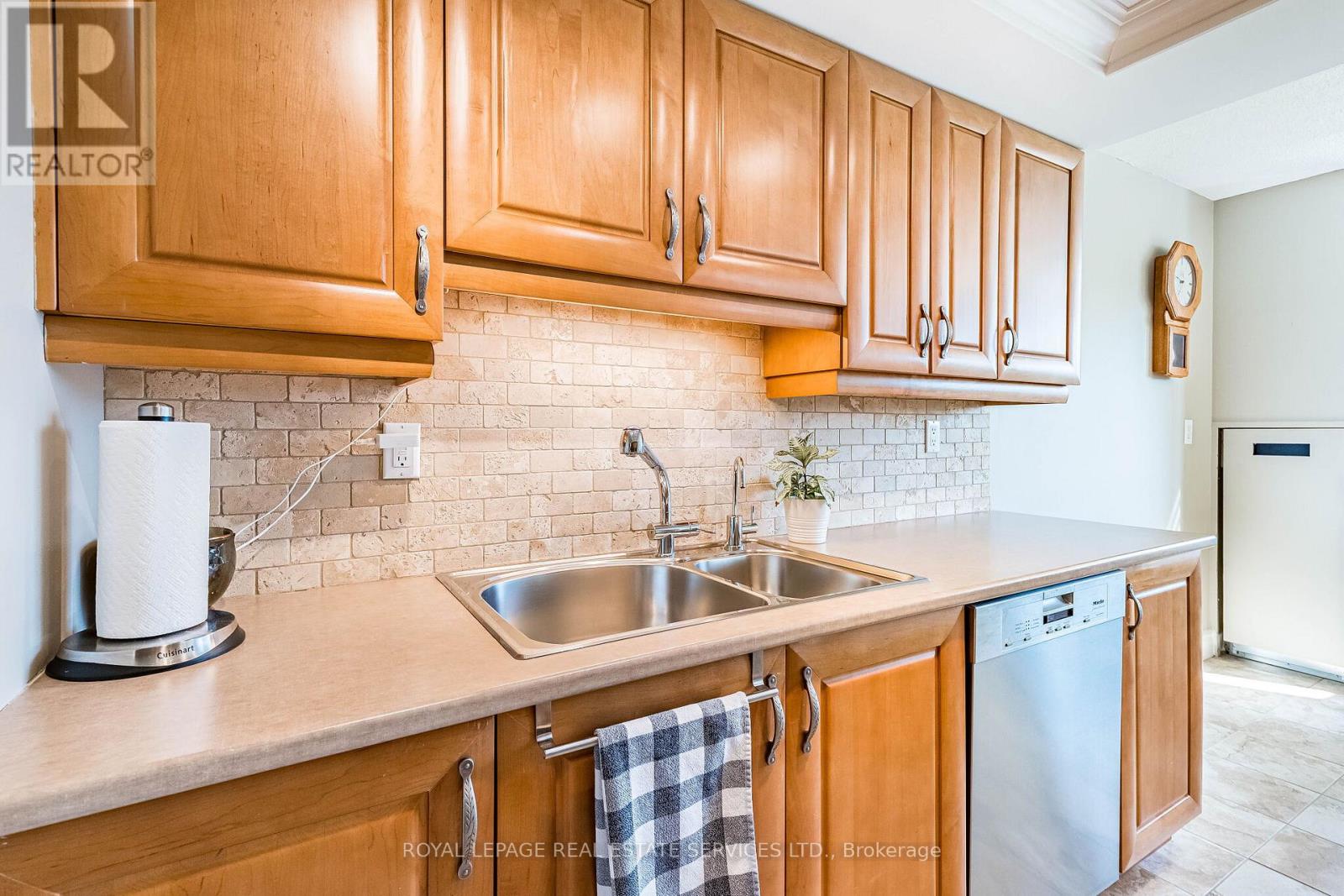 102 - 310 Mill Street S, Brampton, Ontario  L6Y 3B1 - Photo 10 - W13089150