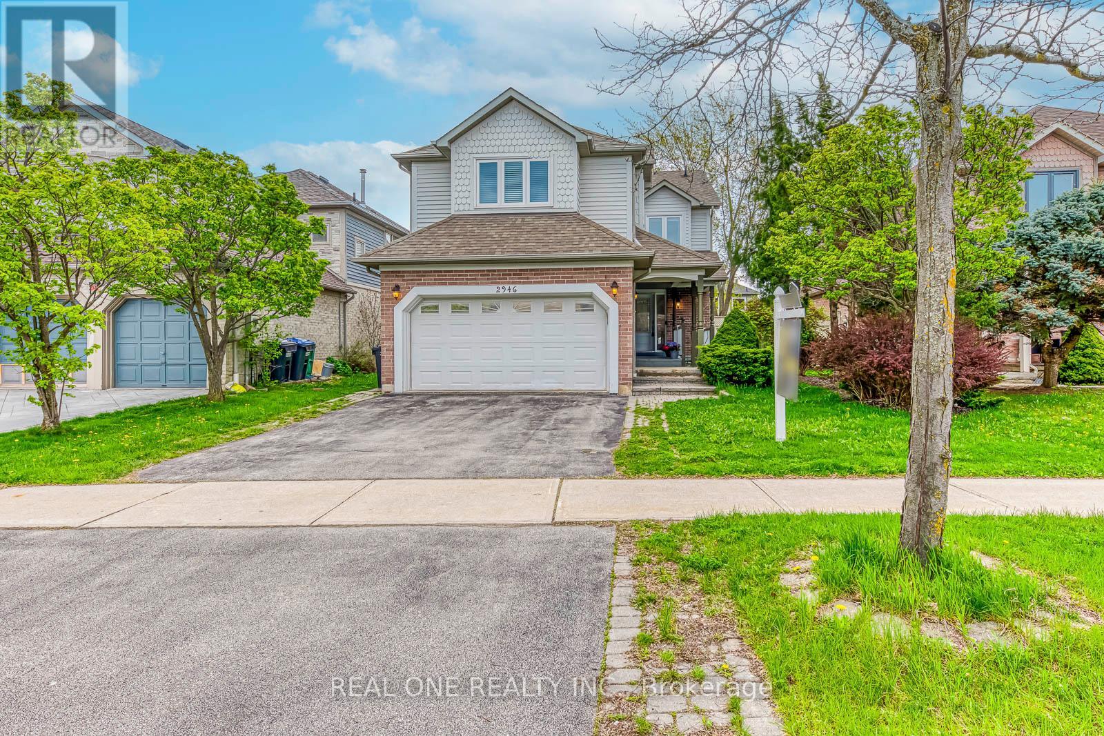 2946 Duncairn Drive, Mississauga, Ontario  L5M 5V7 - Photo 2 - W13089162