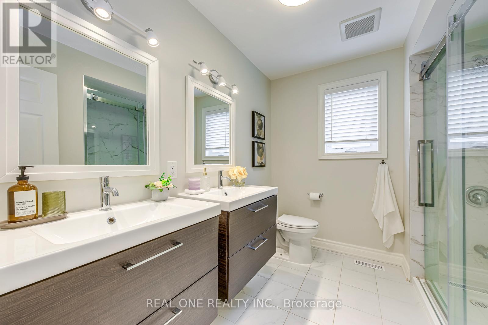 2946 Duncairn Drive, Mississauga, Ontario  L5M 5V7 - Photo 38 - W13089162