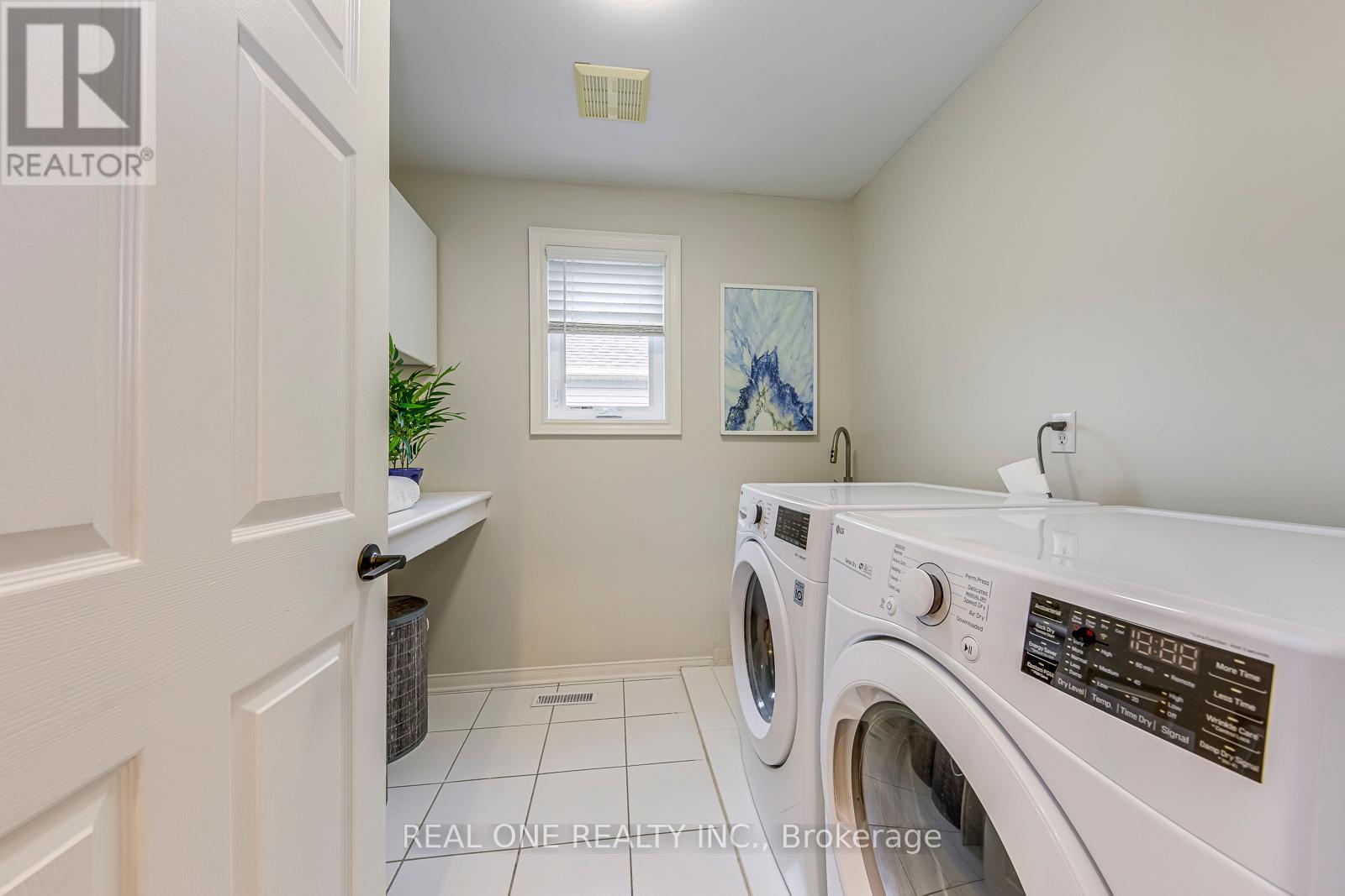 2946 Duncairn Drive, Mississauga, Ontario  L5M 5V7 - Photo 39 - W13089162