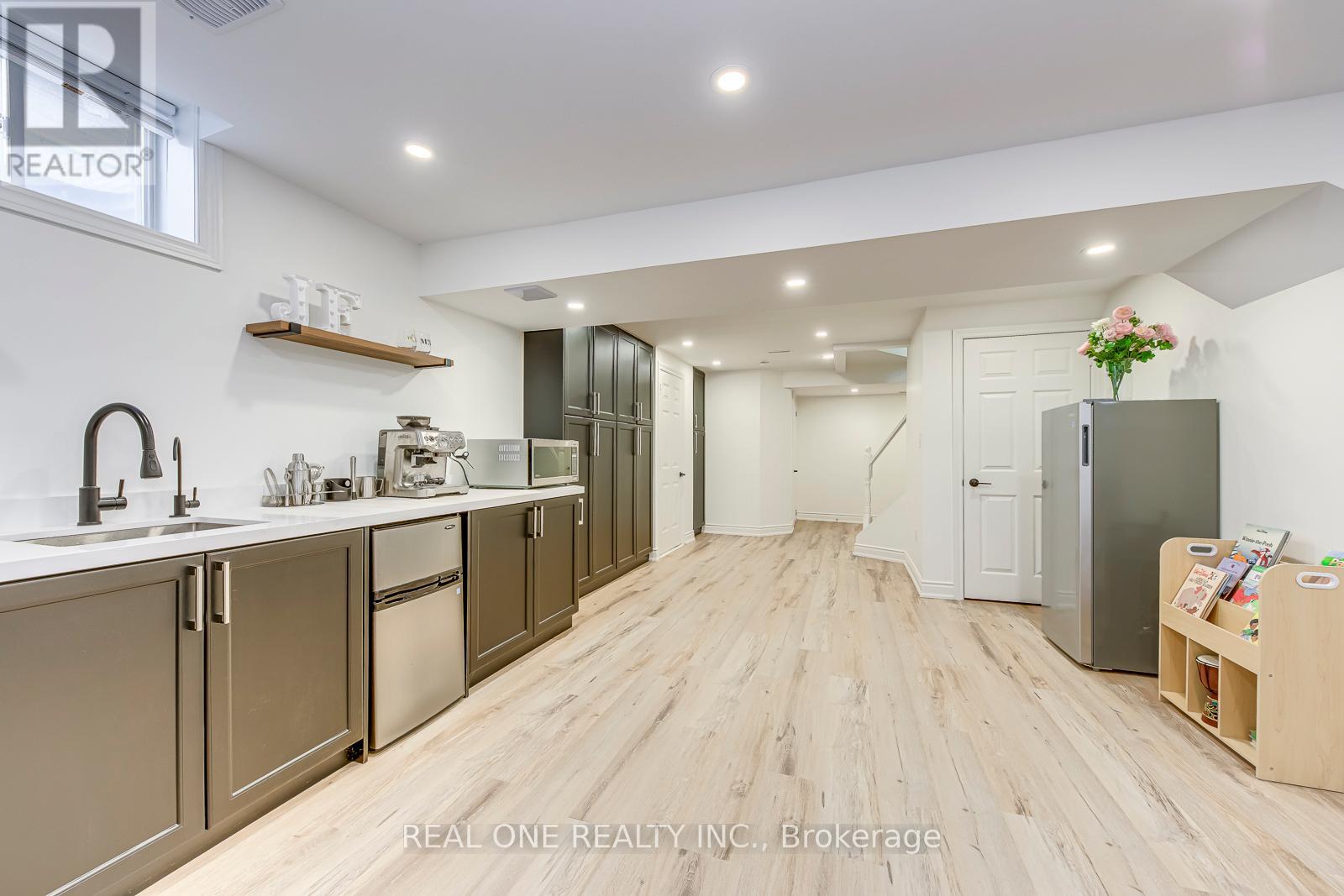 2946 Duncairn Drive, Mississauga, Ontario  L5M 5V7 - Photo 43 - W13089162