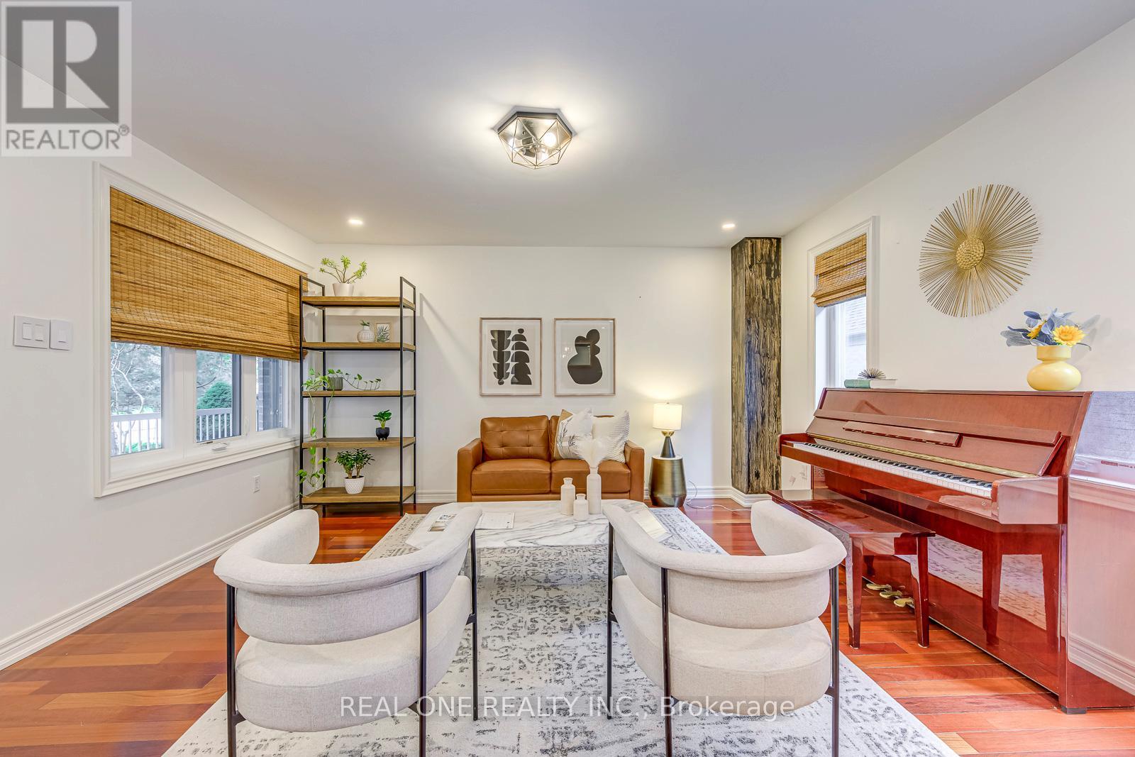 2946 Duncairn Drive, Mississauga, Ontario  L5M 5V7 - Photo 8 - W13089162