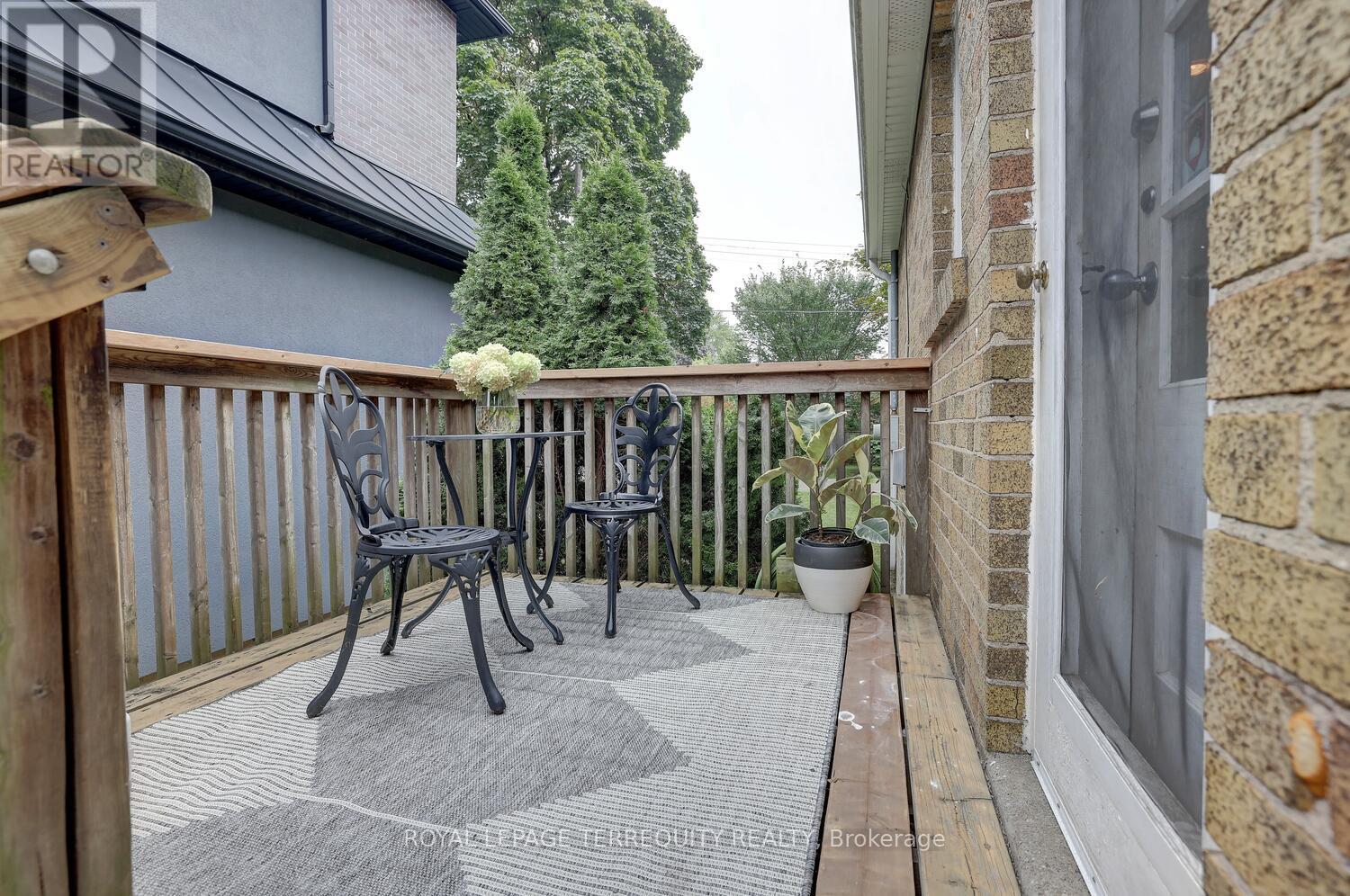 20 Elderidge Avenue, Toronto, Ontario  M8Y 2C5 - Photo 43 - W13089206