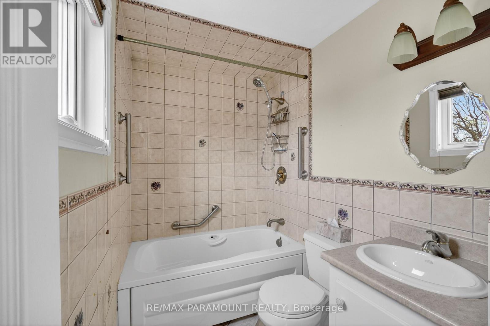20 Fontaine Court, Brampton, Ontario  L6T 3J2 - Photo 23 - W13089252