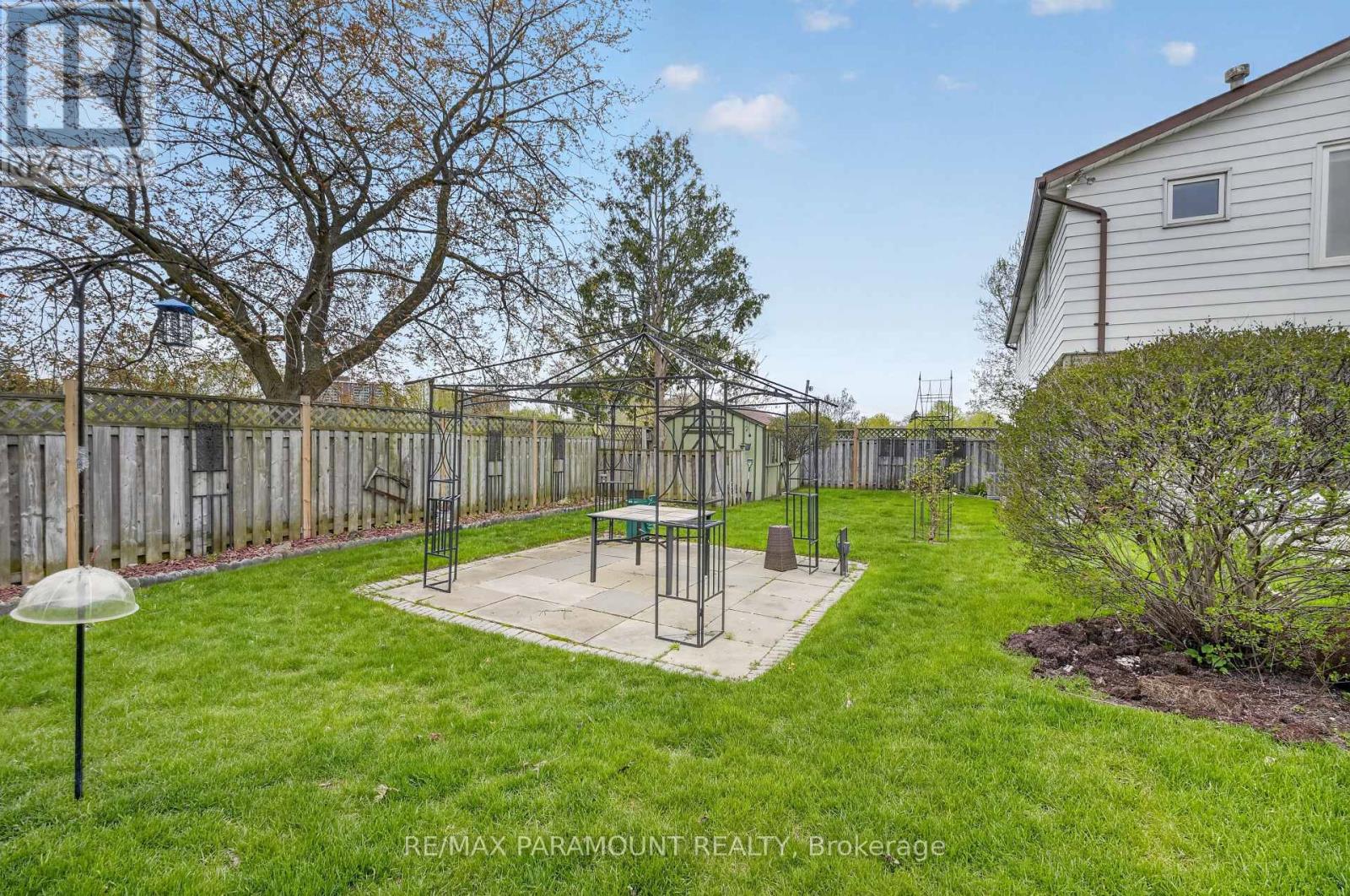 20 Fontaine Court, Brampton, Ontario  L6T 3J2 - Photo 36 - W13089252