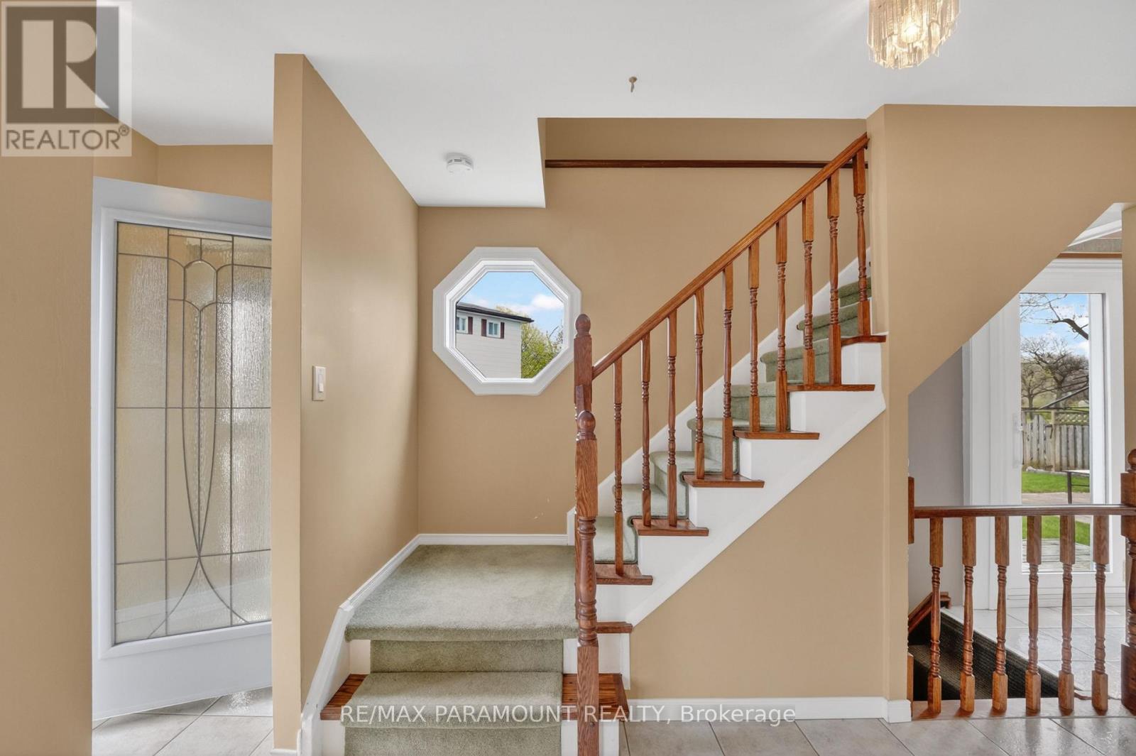 20 Fontaine Court, Brampton, Ontario  L6T 3J2 - Photo 7 - W13089252