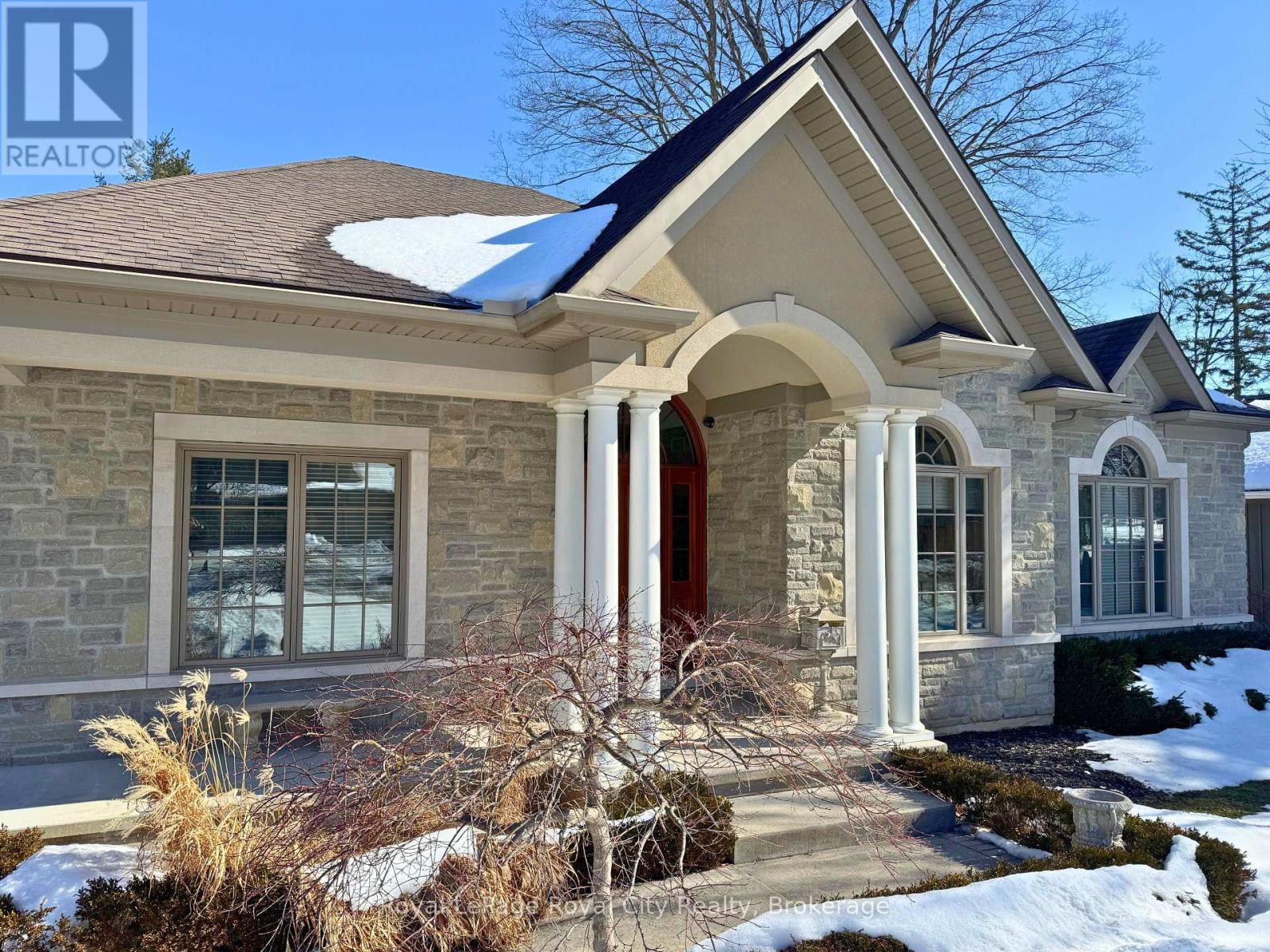 63 Metcalfe Street, Guelph, Ontario  N1E 4X7 - Photo 3 - X12734796