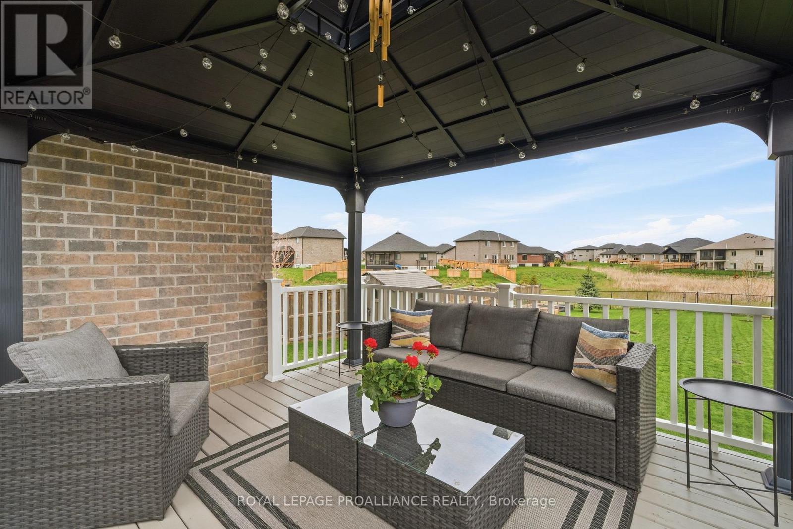 18 Trinity Court, Belleville, Ontario  K8N 0E7 - Photo 37 - X13086140