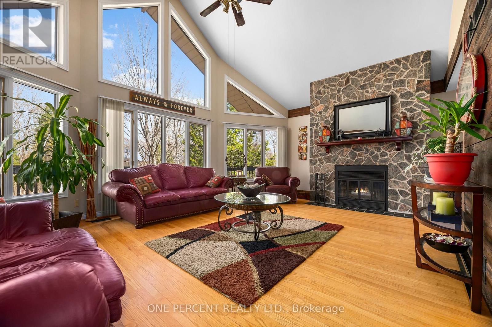 1069 Chalet Road, Dysart Et Al, Ontario  K0M 1S0 - Photo 12 - X13082684