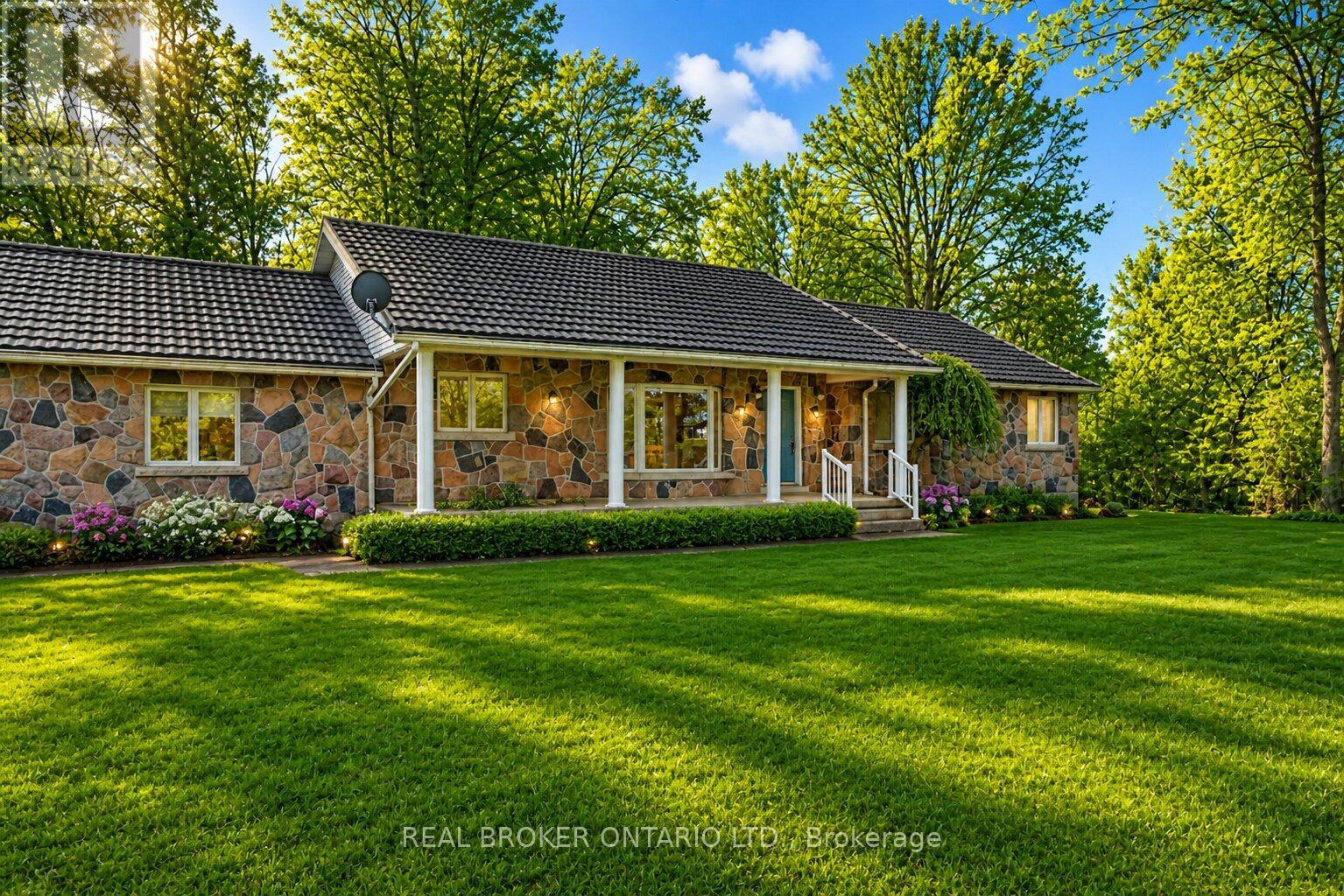 2340 Concession 4 Road W, Hamilton, Ontario  L0R 2B0 - Photo 3 - X13089014
