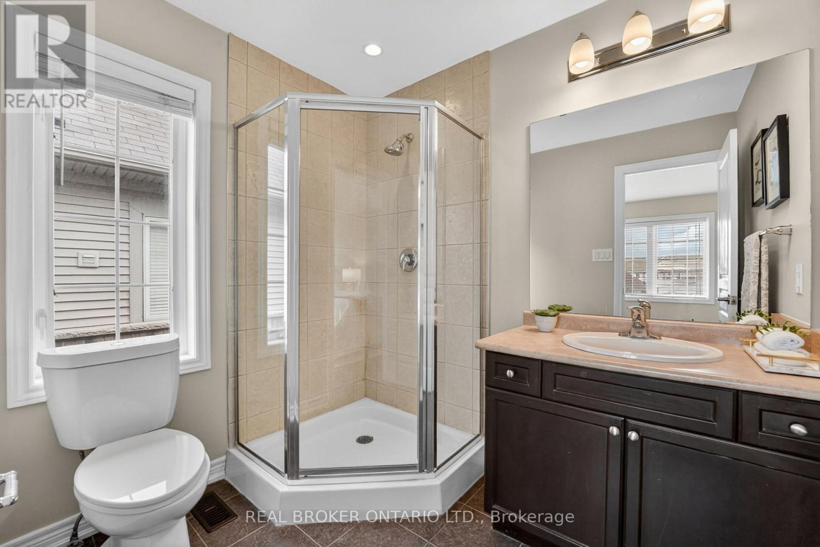 13 - 541 Winston Road, Grimsby, Ontario  L3M 0C5 - Photo 7 - X13089056