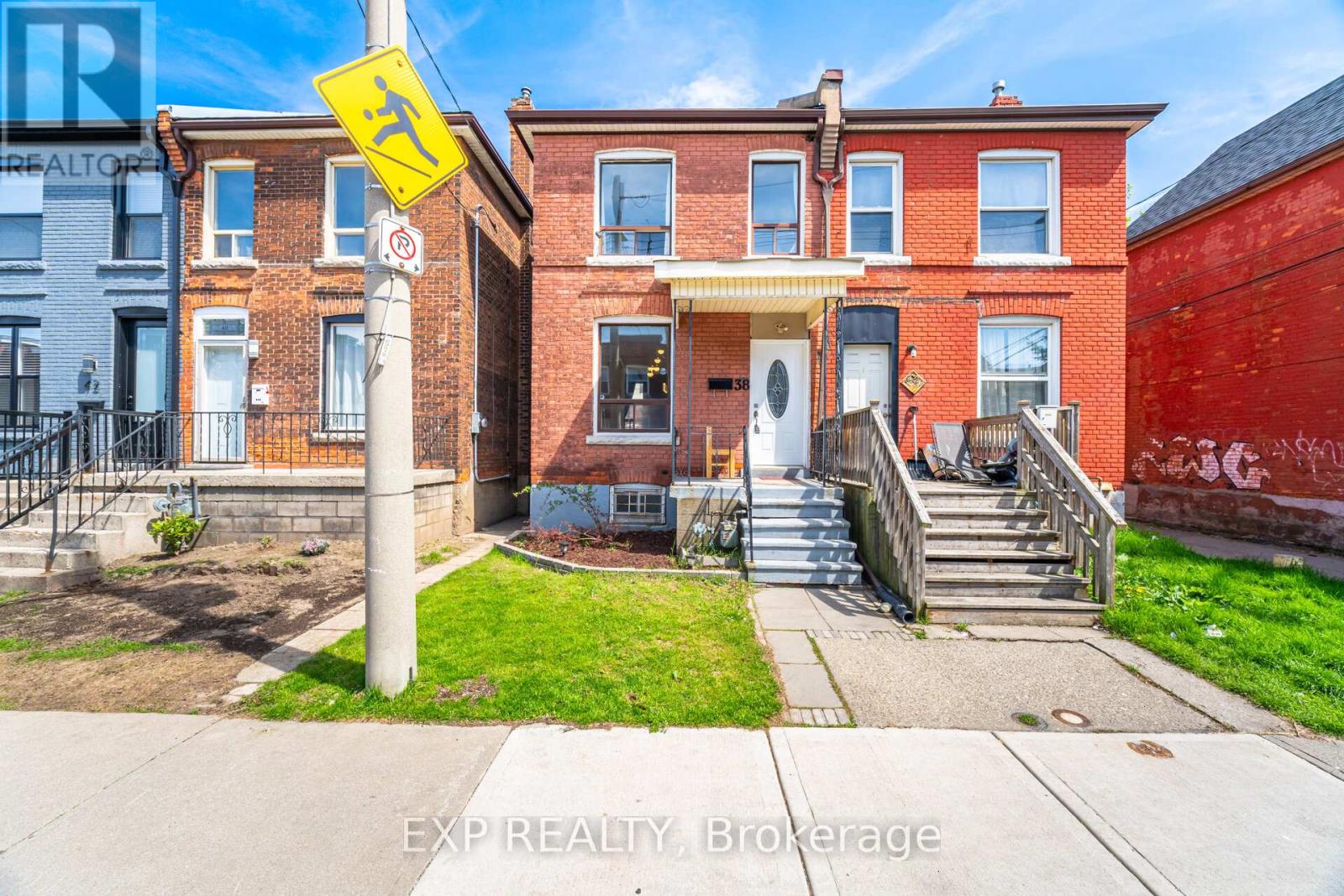 38 MADISON AVENUE, Hamilton, Ontario