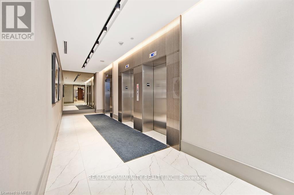235 - 55 Duke Street W, Kitchener, Ontario  N2H 0C9 - Photo 3 - X13089220